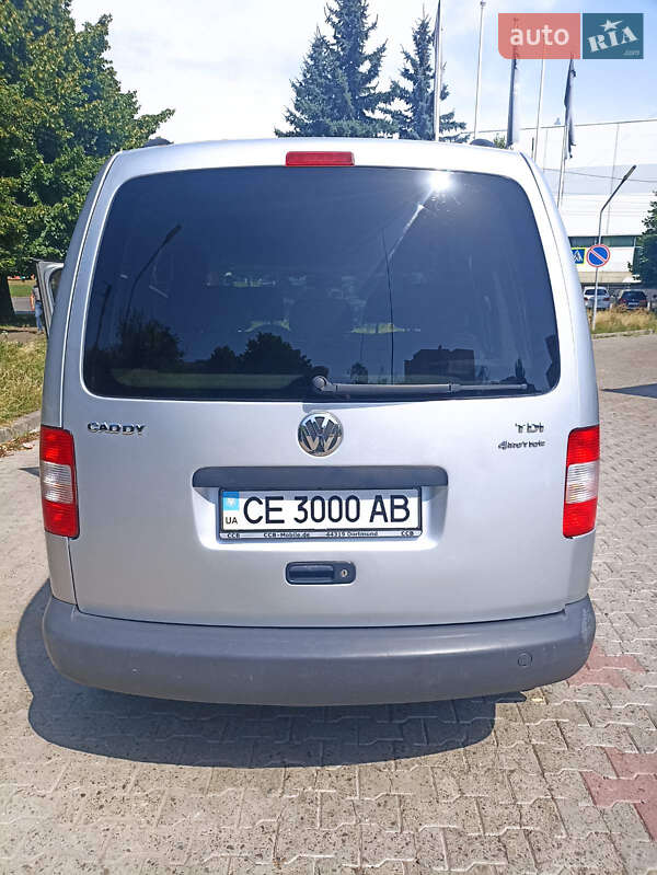 Мінівен Volkswagen Caddy 2010 в Чернівцях