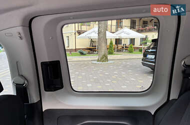 Минивэн Volkswagen Caddy 2017 в 