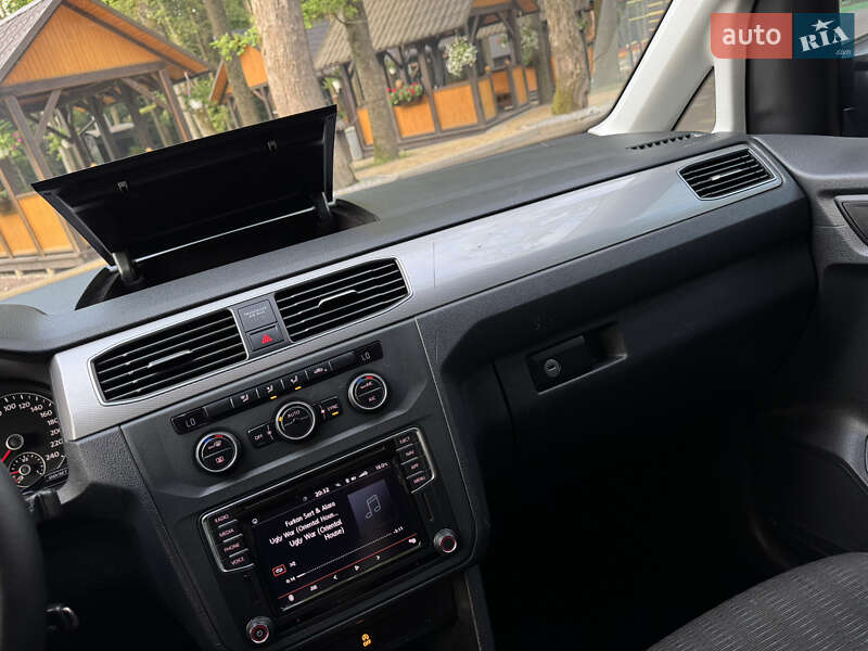 Минивэн Volkswagen Caddy 2017 в Трускавце