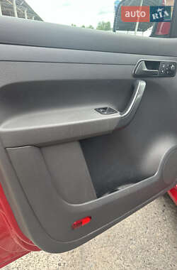 Грузовой фургон Volkswagen Caddy 2014 в 