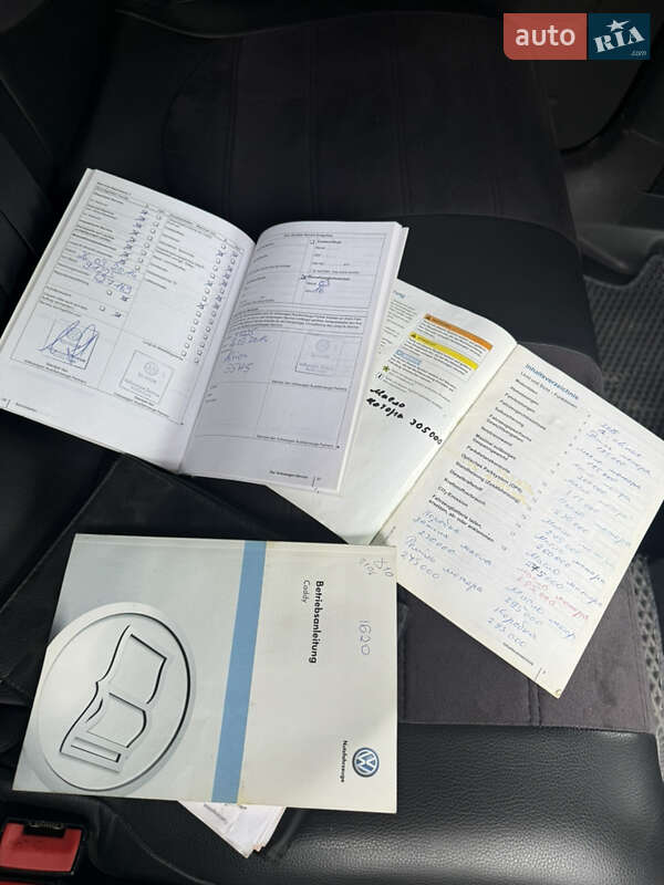 Минивэн Volkswagen Caddy 2011 в Стрые