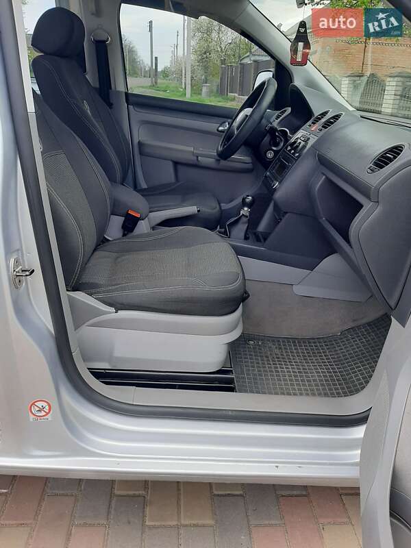 Мінівен Volkswagen Caddy 2005 в Новоукраїнці