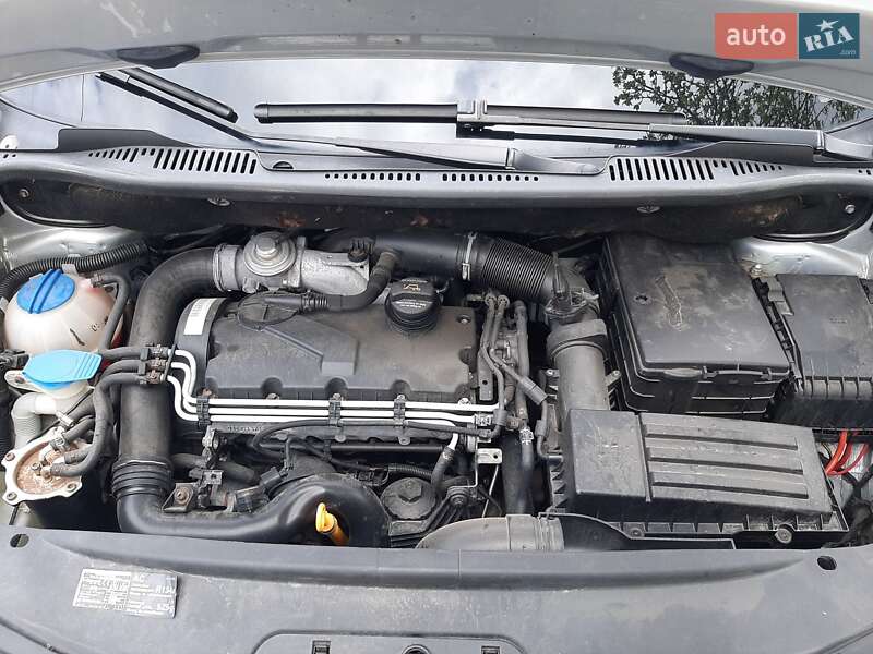 Мінівен Volkswagen Caddy 2005 в Новоукраїнці