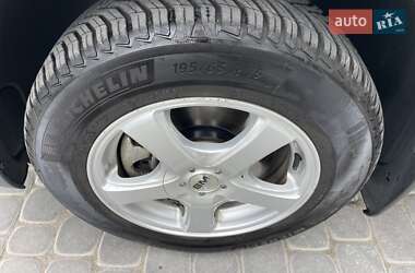 Грузовой фургон Volkswagen Caddy 2015 в 
