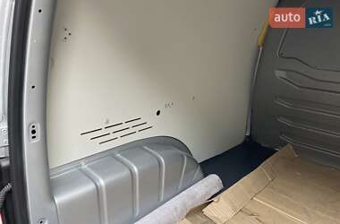Грузовой фургон Volkswagen Caddy 2015 в 