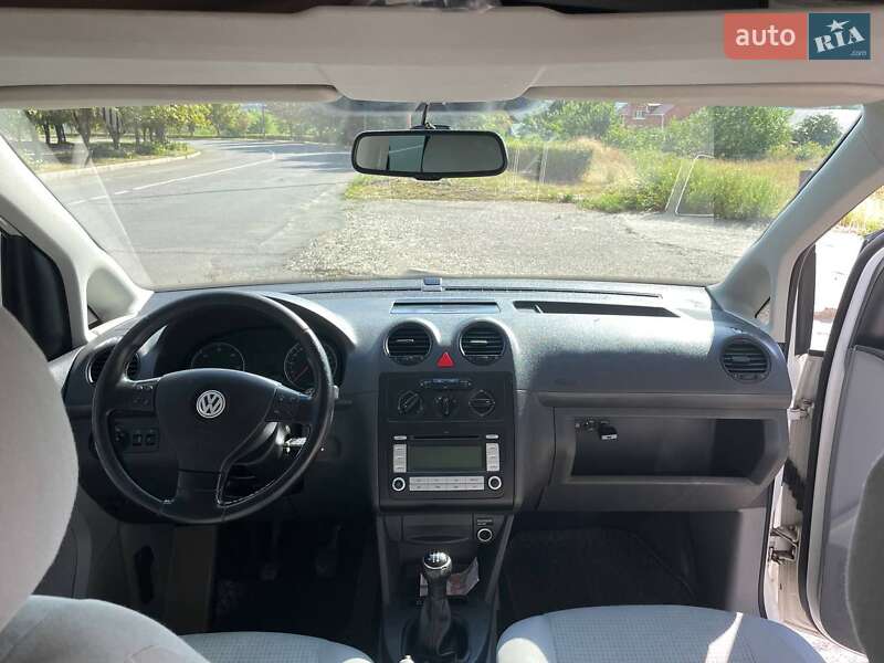 Минивэн Volkswagen Caddy 2008 в Южноукраинске