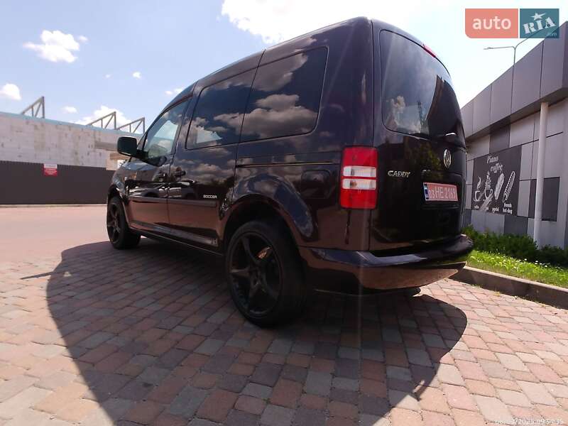 Мінівен Volkswagen Caddy 2014 в Сарнах