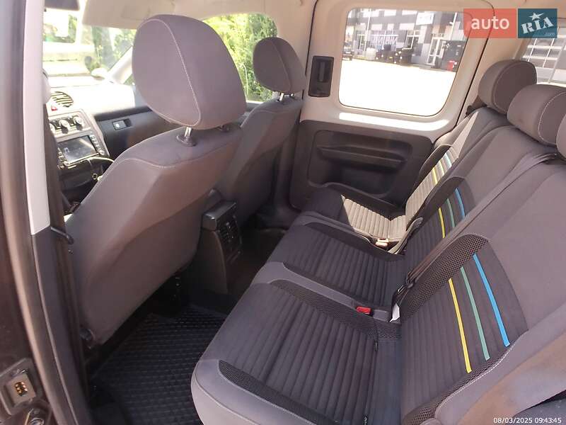 Мінівен Volkswagen Caddy 2014 в Сарнах