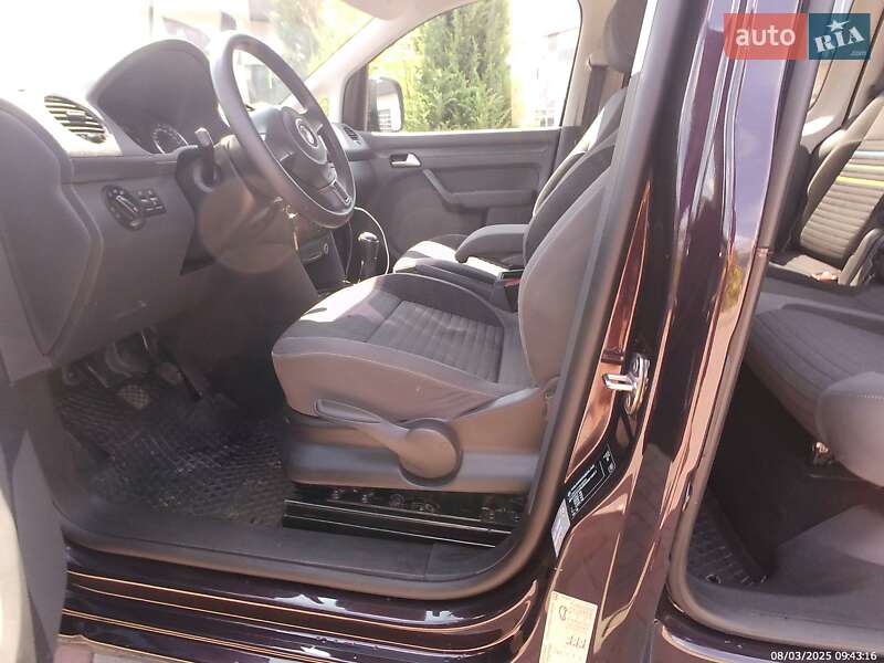 Мінівен Volkswagen Caddy 2014 в Сарнах