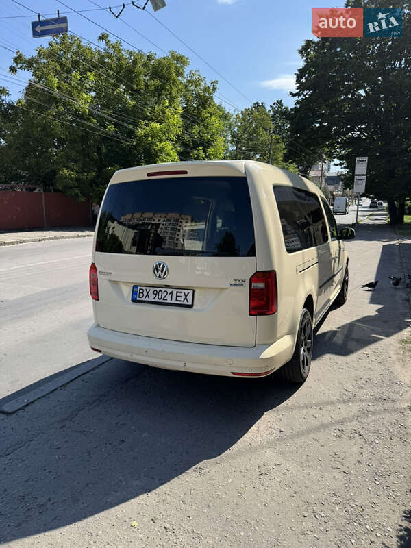 Минивэн Volkswagen Caddy 2016 в Хмельницком