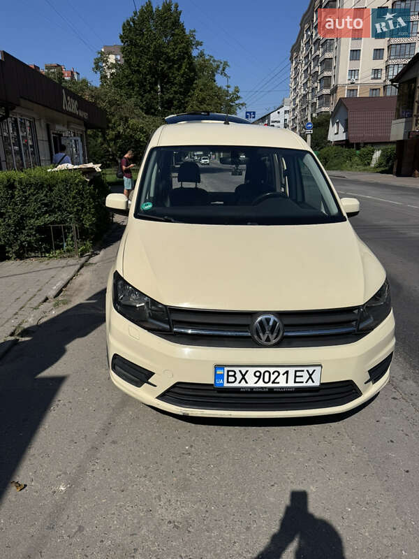 Минивэн Volkswagen Caddy 2016 в Хмельницком