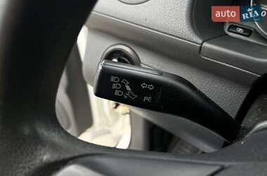 Грузовой фургон Volkswagen Caddy 2011 в 
