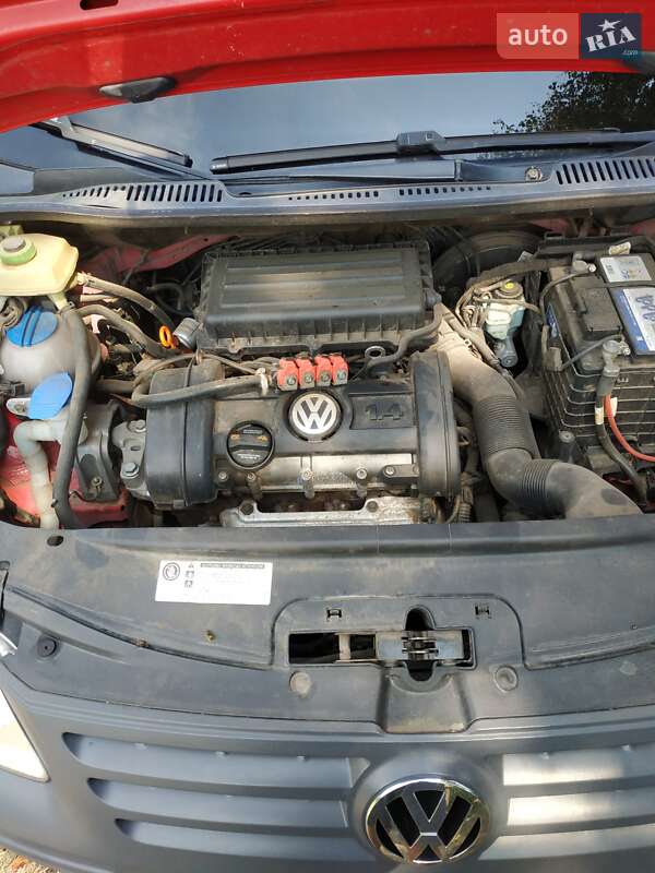 Минивэн Volkswagen Caddy 2009 в Устиновке