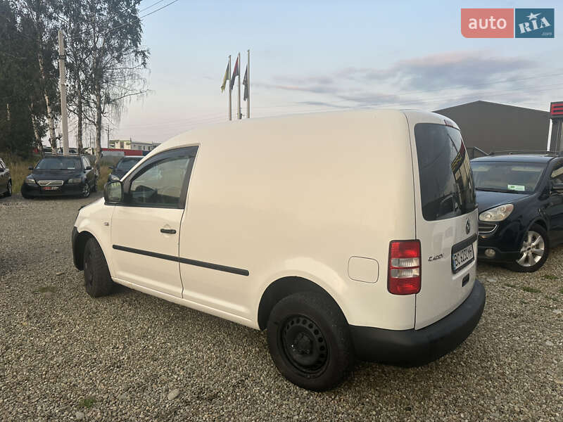 Грузовой фургон Volkswagen Caddy 2014 в Ивано-Франковске