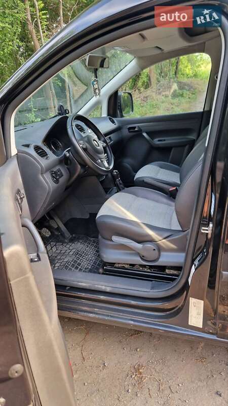 Грузопассажирский фургон Volkswagen Caddy 2013 в Днепре