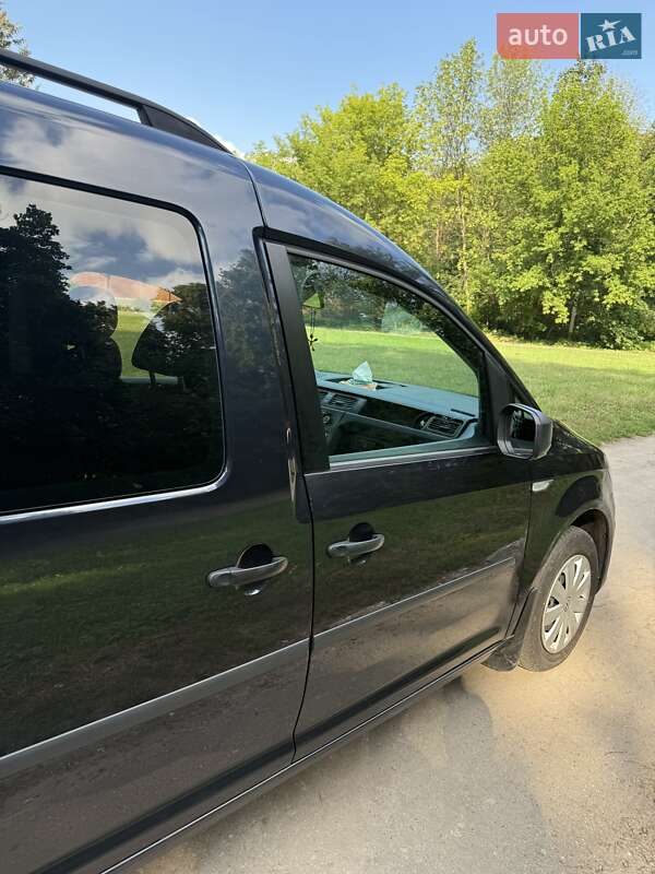 Минивэн Volkswagen Caddy 2016 в Харькове
