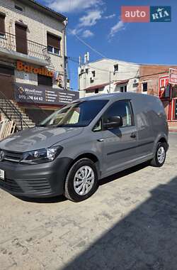 Вантажний фургон Volkswagen Caddy 2017 в Тернополі