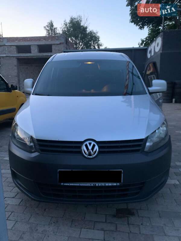 Минивэн Volkswagen Caddy 2013 в Сумах