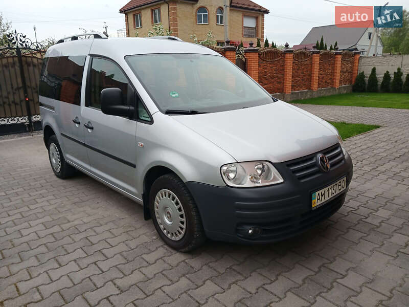 Минивэн Volkswagen Caddy 2009 в Звягеле