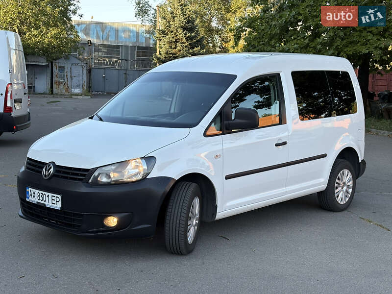 Минивэн Volkswagen Caddy 2015 в Днепре