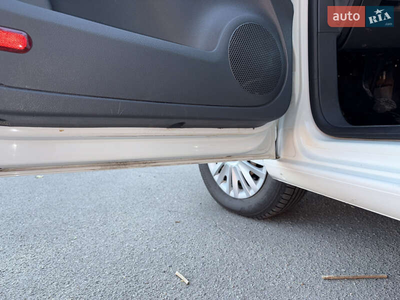 Минивэн Volkswagen Caddy 2015 в Днепре