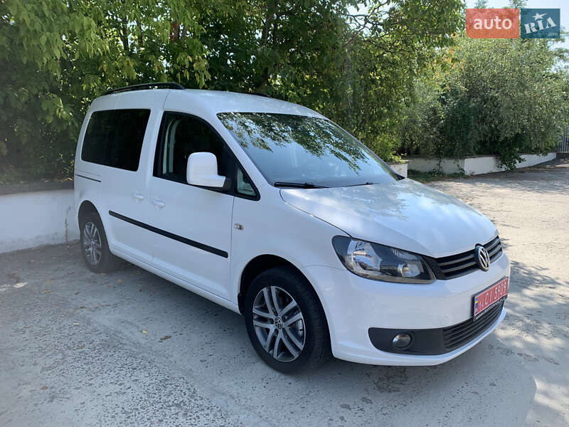 Минивэн Volkswagen Caddy 2014 в Сваляве