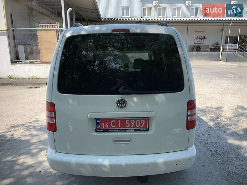 Минивэн Volkswagen Caddy 2014 в Сваляве