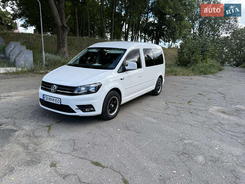 Минивэн Volkswagen Caddy 2016 в Киеве