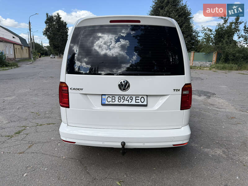Минивэн Volkswagen Caddy 2016 в Киеве