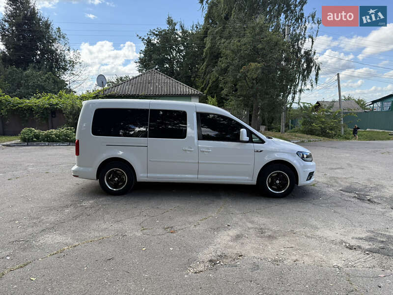 Минивэн Volkswagen Caddy 2016 в Киеве