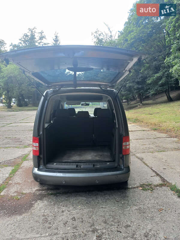 Мінівен Volkswagen Caddy 2010 в Чернівцях