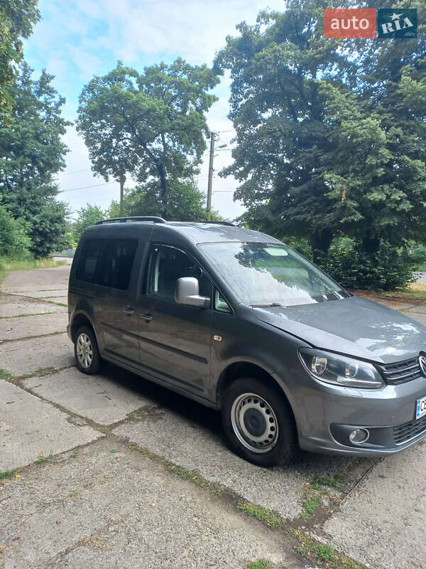 Мінівен Volkswagen Caddy 2010 в Чернівцях