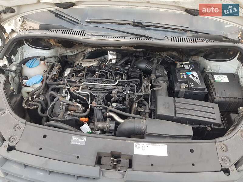 Мінівен Volkswagen Caddy 2010 в Києві