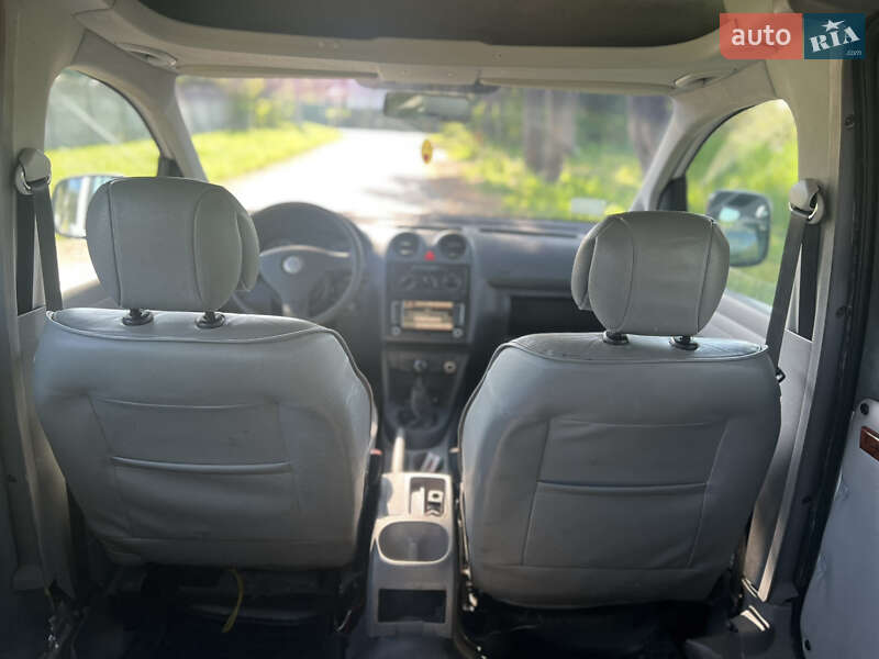 Минивэн Volkswagen Caddy 2009 в Киеве