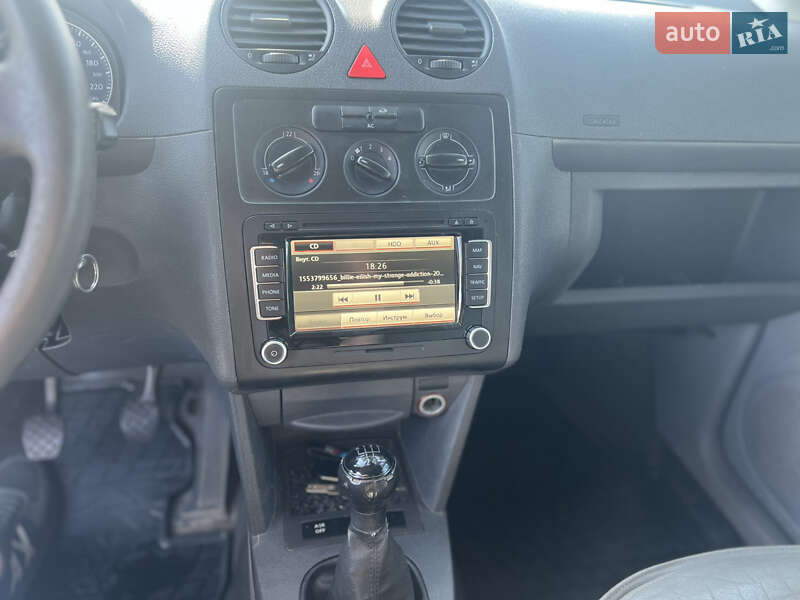 Минивэн Volkswagen Caddy 2009 в Киеве