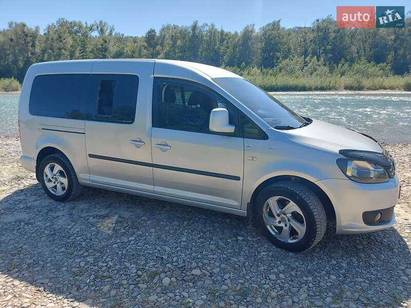 Минивэн Volkswagen Caddy 2011 в Черновцах