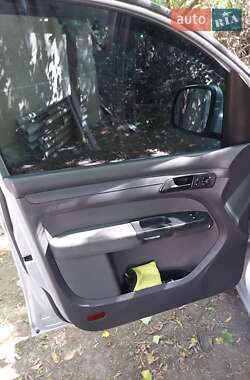 Минивэн Volkswagen Caddy 2011 в 