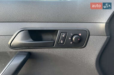 Грузопассажирский фургон Volkswagen Caddy 2012 в 