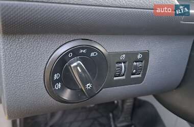 Минивэн Volkswagen Caddy 2006 в 