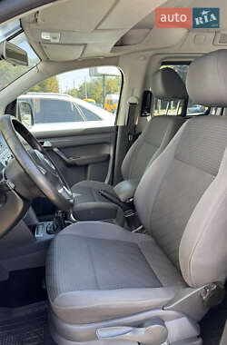 Минивэн Volkswagen Caddy 2011 в 