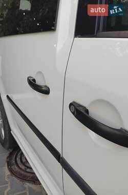 Минивэн Volkswagen Caddy 2006 в 