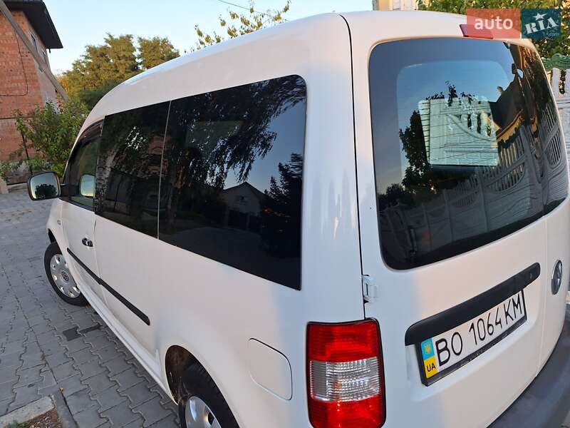 Минивэн Volkswagen Caddy 2007 в Черновцах