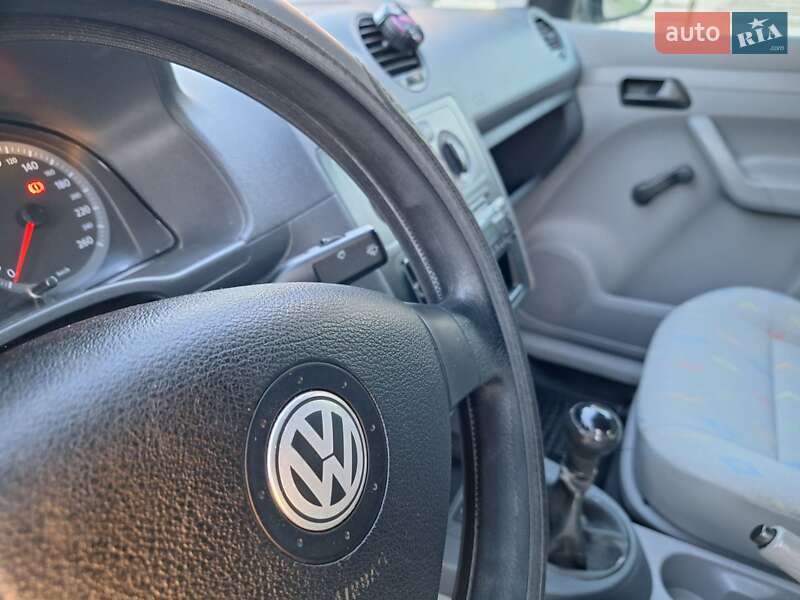 Минивэн Volkswagen Caddy 2007 в Черновцах