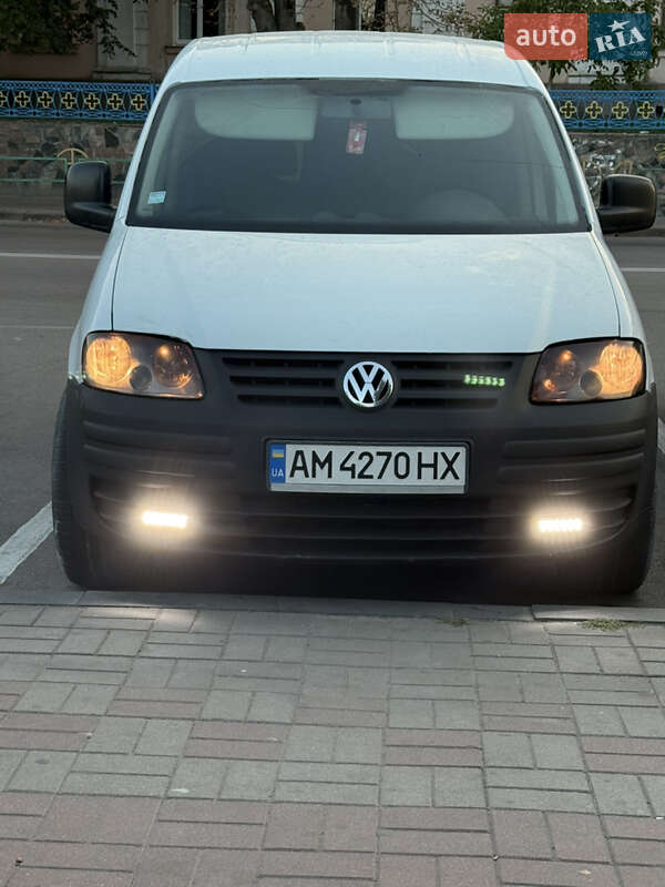 Минивэн Volkswagen Caddy 2007 в Коростене