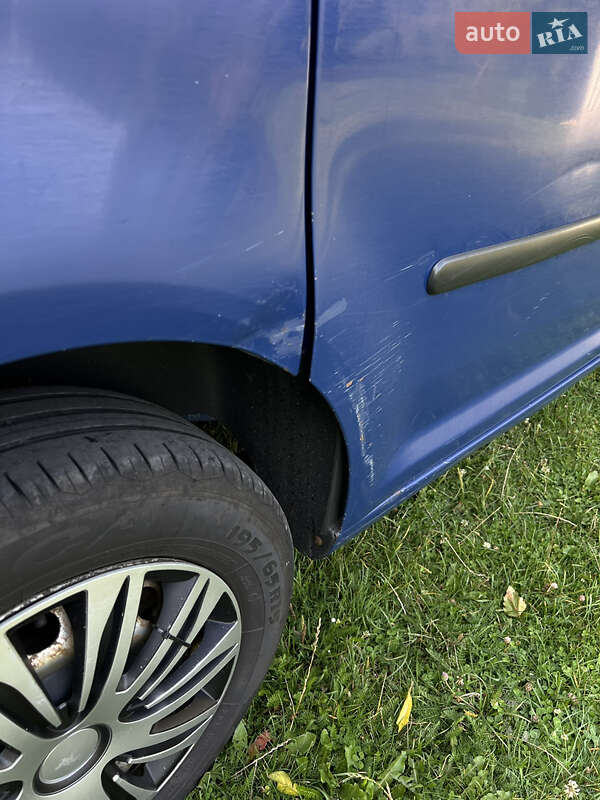 Минивэн Volkswagen Caddy 2007 в Львове