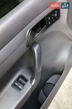 Грузопассажирский фургон Volkswagen Caddy 2012 в 