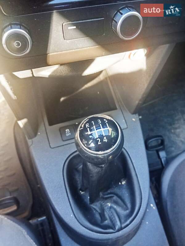 Минивэн Volkswagen Caddy 2011 в Чернигове