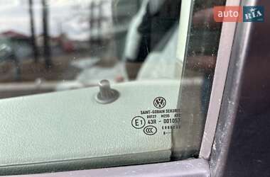 Вантажопасажирський фургон Volkswagen Caddy 2006 в 