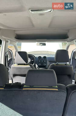 Минивэн Volkswagen Caddy 2013 в 