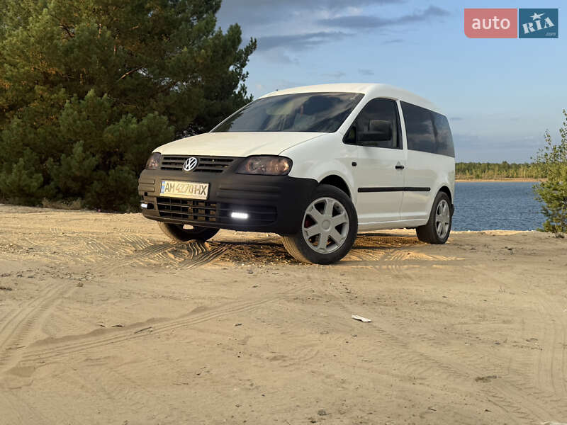 Минивэн Volkswagen Caddy 2007 в Коростене